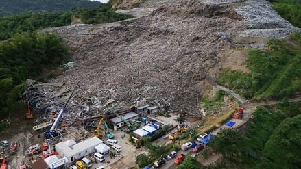 Anhaltende Regenfälle machten den Müllberg nach Angaben der Stadtverwaltung instabil.