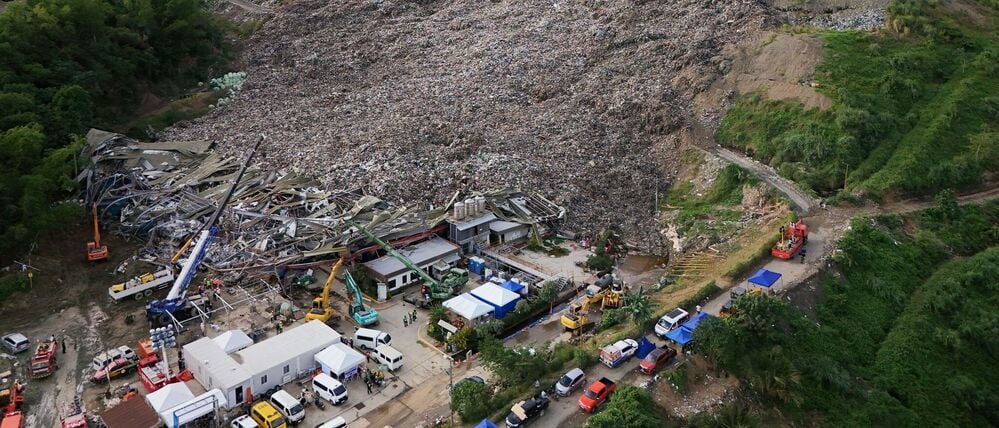 Anhaltende Regenfälle machten den Müllberg nach Angaben der Stadtverwaltung instabil.