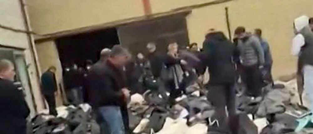 Dieses Videobild stammt aus UGC-Aufnahmen vom 12. Januar 2026, wurde erstmals am 10. Januar 2026 online veröffentlicht und am 11. Januar 2026 von AFPTV-Teams in Paris überprüft.