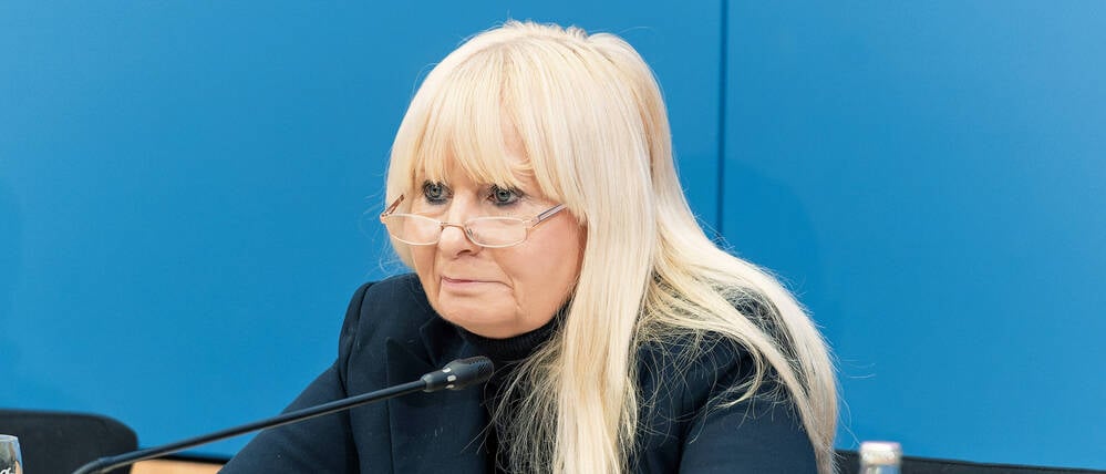 Innensenatorin Iris Spranger bei einem Pressebriefing zum Anschlag auf das Berliner Stromnetz im Roten Rathaus.