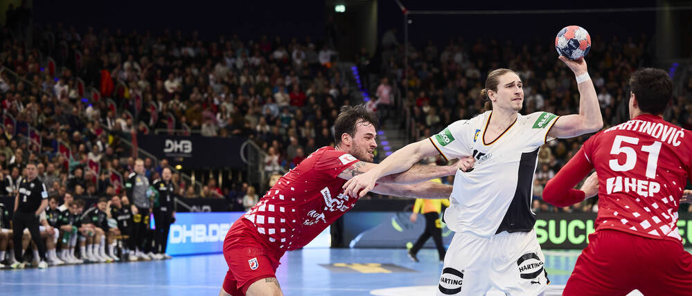 Schwer zu halten. Juri Knorr im Testspiel gegen Kroatien.