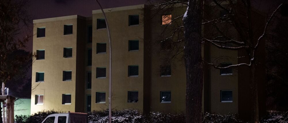 Im Berliner Südwesten war es nach einem Brandanschlag auf eine Kabelbrücke zu einem großflächigen Stromausfall gekommen. (Archivfoto)