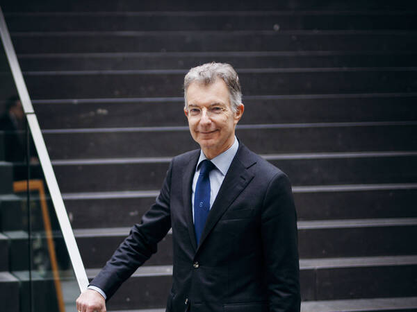 Christoph Heusgen, MSC-Vorsitzender, aufgenommen im Rahmen einer Pressekonferenz zur bevorstehenden Muenchner Sicherheitskonferenz und zum Munich Security Report 2025 in der Bundespressekonferenz in Berlin, 10.02.2025. Berlin Deutschland *** Christoph Heusgen, MSC Chairman, at a press conference on the upcoming Munich Security Conference and the Munich Security Report 2025 at the Federal Press Conference in Berlin, 10 02 2025 Berlin Germany Copyright: xFelixxZahnx