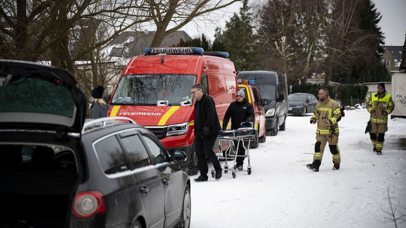 Kamera-zeichnet-Vorfall-auf-40-J-hriger-stirbt-beim-Eisbaden-in-einem-Teich-in-Wismar