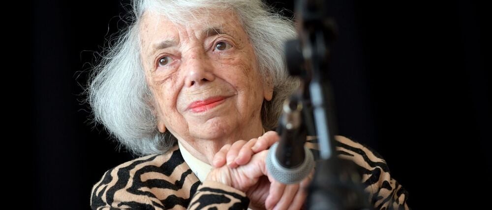 Die Holocaust-Überlebende Margot Friedländer (1921-2025) war mehrfach im Hans-Carossa-Gymnasium in Gatow im Berliner Bezirk Spandau zu Gast, hier im Jahr 2017. (Archivbild)