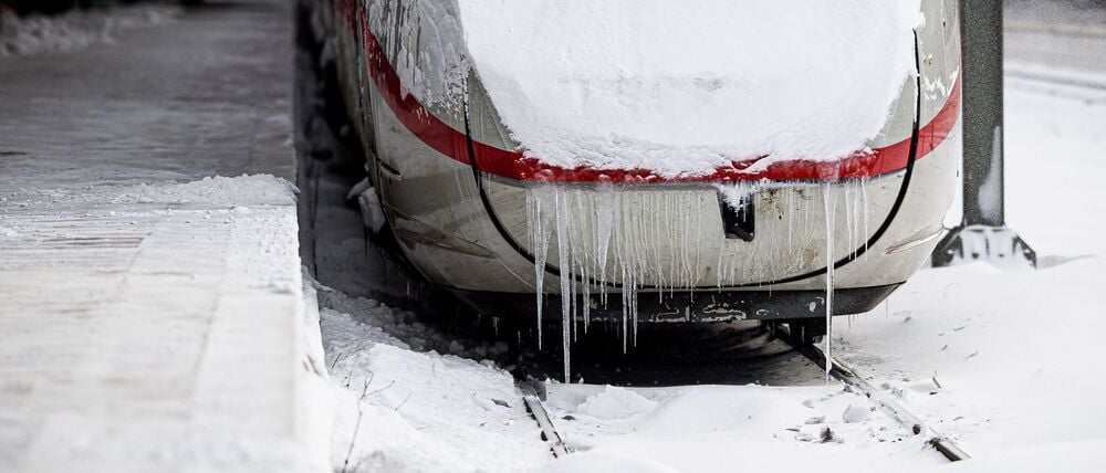 Die Bahn gerät bei Extremwetterlagen immer wieder in Bedrängnis. (Archivbild)