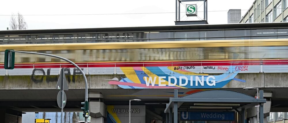 Wegen mutmaßlicher Brandstiftung bleibt der S-Bahnhof Wedding voraussichtlich bis Anfang Februar vom Ringbahnverkehr getrennt. (Archivbild)