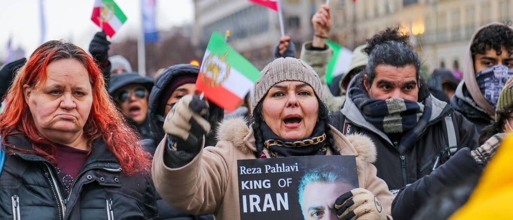 Exil-Iraner in Berlin bei einer Demonstration 