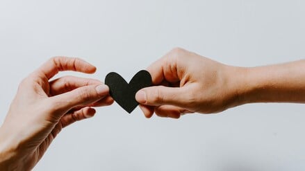 „Bewusste Trennung“ basiert auf einer alte Idee: Sich einvernehmlich zu trennen, ohne Verletzungen und idealerweise die gegenseitige Wertschätzung in die Zeit nach der Beziehung mitzunehmen.