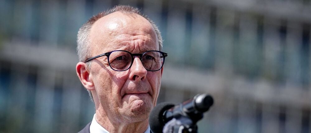 Kanzler Merz äußert sich in Indien mit deutlichen Worten zur Lage im Iran.