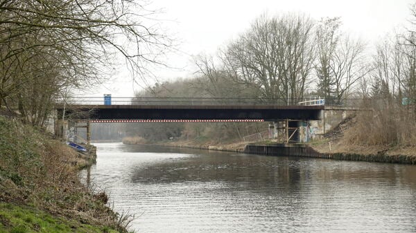 Rammrath-Brücke, Teltowkanal, Baustelle, Abrissarbeiten, Rammrathbrücke, Teltow, Kleinmachnow, 07.03.2020 Foto: Sebastian Gabsch