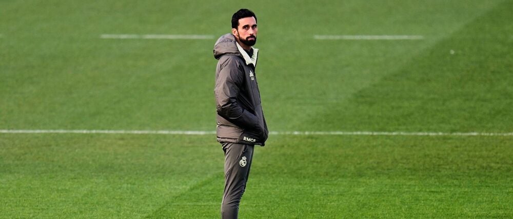 Alvaro Arbeloa leitet das Training bei Real Madrid.