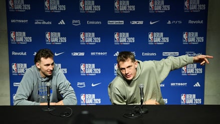 Moritz (rechts) und Franz Wagner sind mit Orlando zurück in ihrer Heimatstadt.