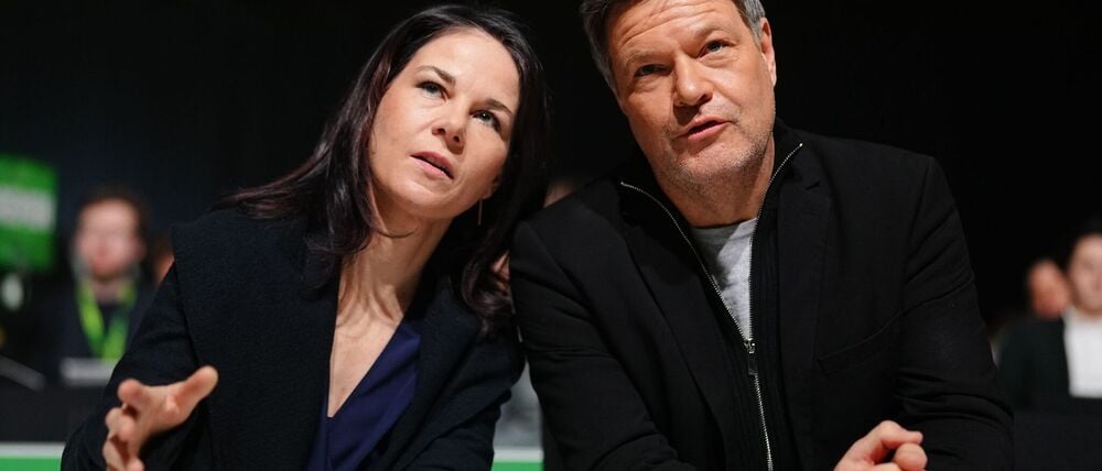 Annalena Baerbock und Robert Habeck werden in dem Gedicht aufs Korn genommen. (Archivbild)
