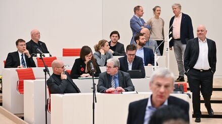 Brandenburgs AfD-Fraktionschef Hans-Christoph Berndt sieht inhaltliche Überschneidungen mit dem BSW (Archivbild). 