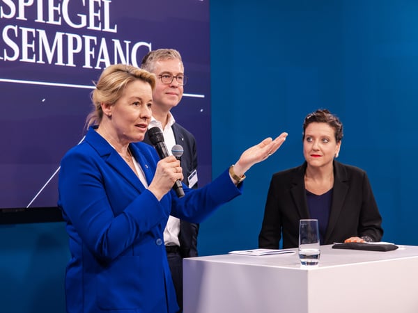 Giffey, Evers, Myrrhe