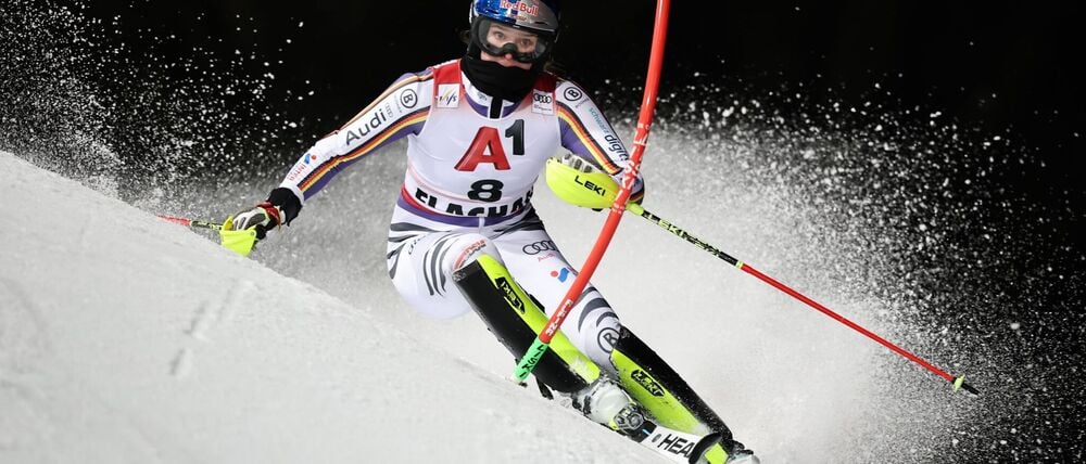 Emma Aicher im Slalom von Flachau.