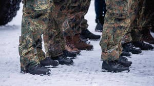 Bundeswehrsoldaten der Panzerbrigade Litauen - die Auslandseinheit im Baltikum ist besonders gut ausgerüstet, in anderen Truppenteilen besteht immer nich Nachholbedarf.