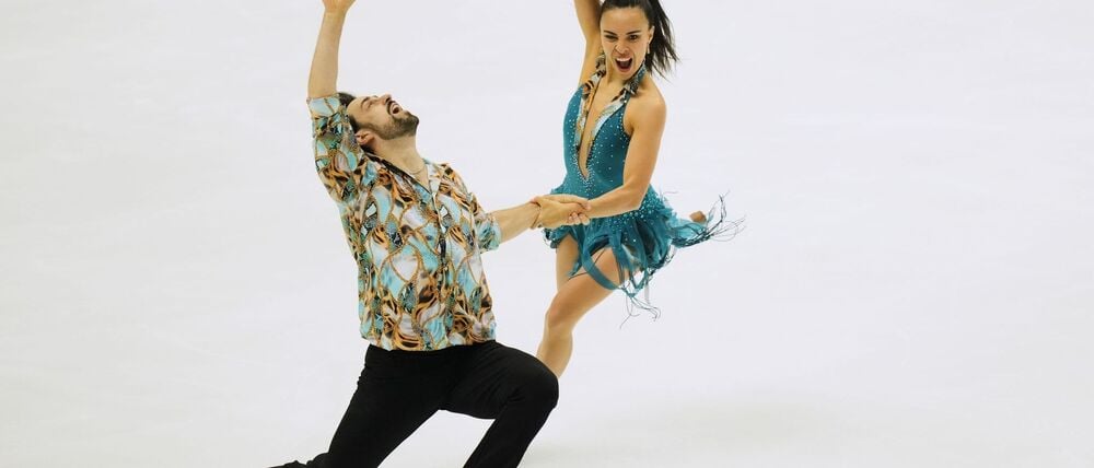 Die Eistänzer Jennifer Janse van Rensburg (r) und Benjamin Steffan müssen auf die Eiskunstlauf-EM verzichten. (Archivbild) 