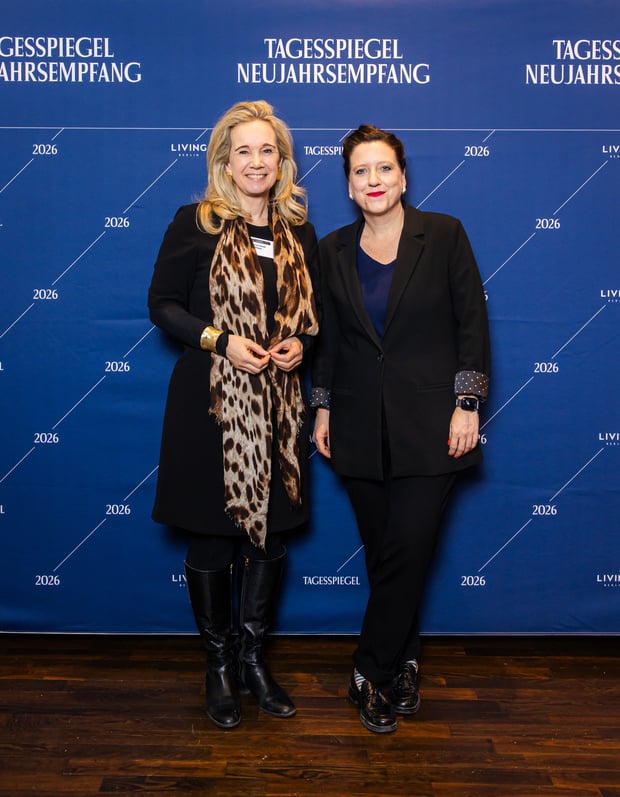 Kultursenatorin Sarah Wedl-Wilson, stellvertretende Chefredakteurin Anke Myrrhe, 