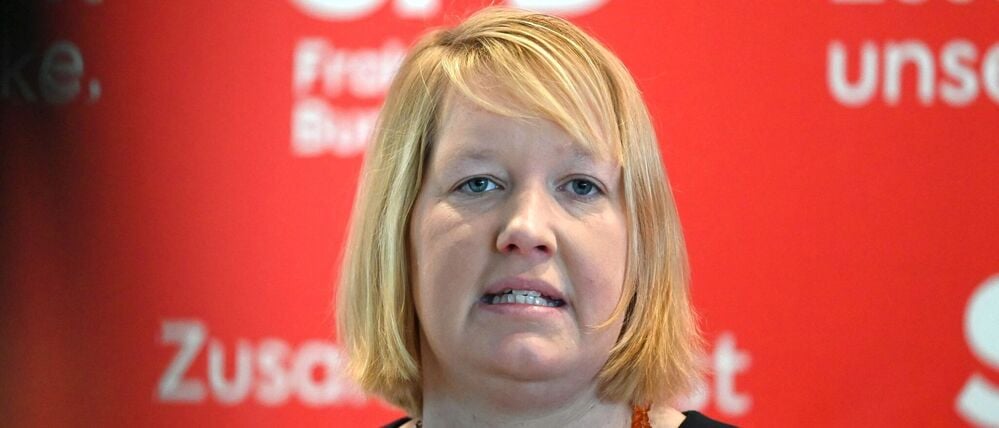 Wiebke Esdar, stellvertretende Fraktionsvorsitzende der SPD im Bundestag, aufgenommen während des Pressegesprächs zum SPD-Konzept zur Reform der Erbschaftssteuer.