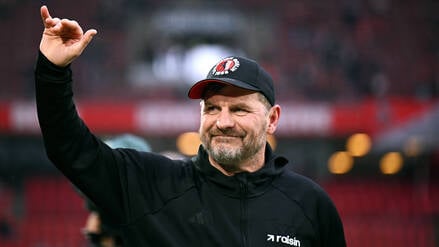 Steffen Baumgart bleibt.