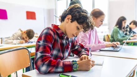 Grundschülerinnen und Grundschüler  (Symbolfoto)