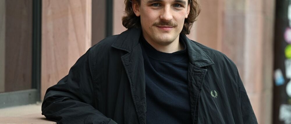 Kaleb Erdmanns Stück wird nun in Karlsruhe uraufgeführt. (Archivbild)