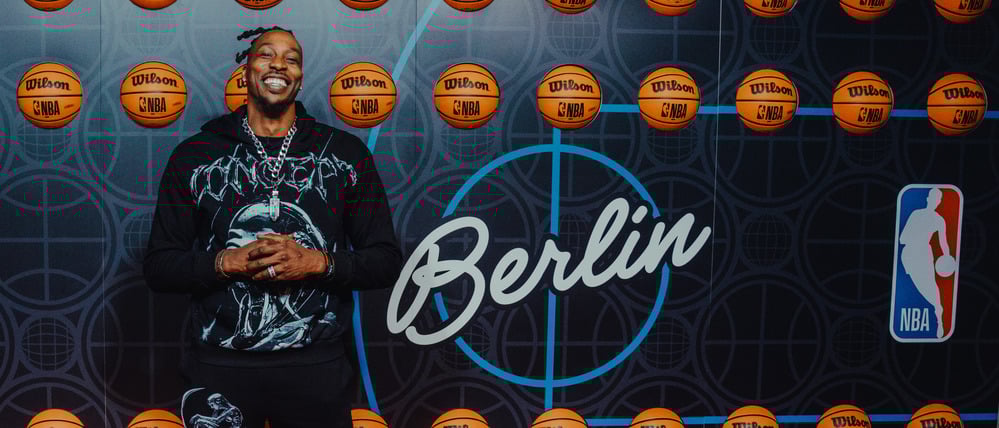 Der frühere NBA-Star Dwight Howard ist Teil der großen Promotour der Orlando Magic in Berlin.
