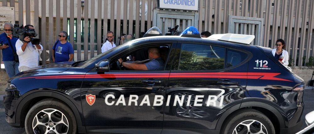 Laut den Carabinieri stehen ein Mann und eine Frau im Verdacht, die Deutsche vorsätzlich getötet zu haben. (Symbolbild)