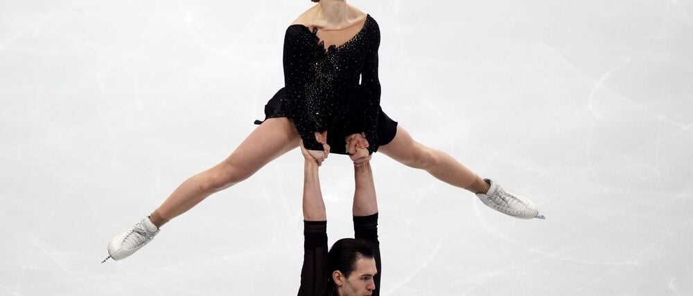 Minerva Hase und Nikita Volodin liegen nach dem Kurzprogramm bei der EM auf dem zweiten Platz.