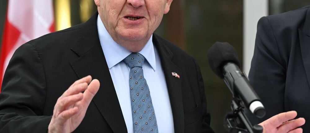 Spricht nach einem Treffen mit US-Außenminister Marco Rubio und US-Vizepräsident JD Vance in Washington davon, dass eine „fundamentale Meinungsverschiedenheit“ zwischen den Parteien bestehe - der dänische Außenminister Lars Løkke Rasmussen.