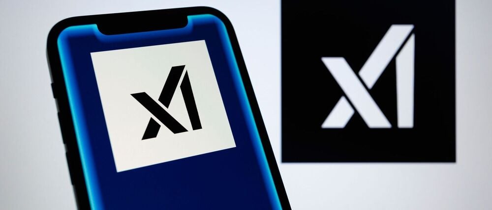 Der Chatbot Grok wird bei Musks KI-Firma xAI entwickelt. (Archivbild)