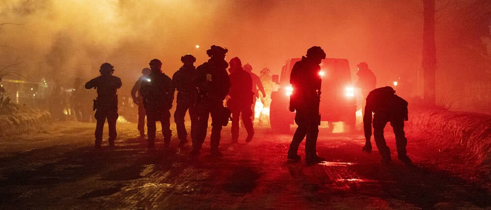 ICE-Beamte bringen Angst in die Straßen von Minneapolis.