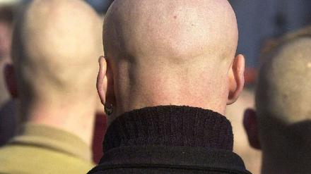 070723skinheads