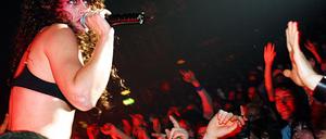 156720_3_070725_peaches_pa.jpg