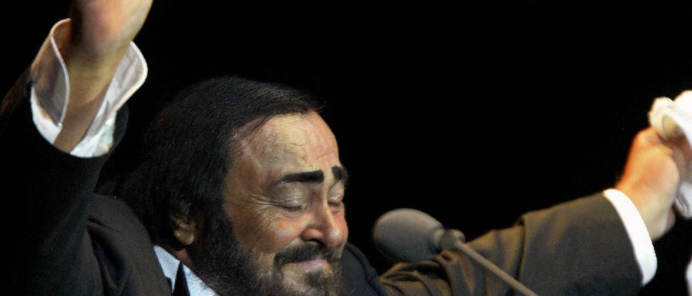 070906pavarotti
