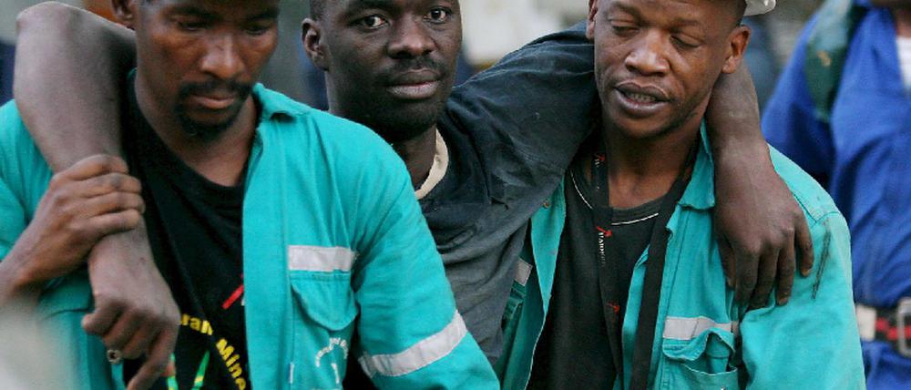Rettungsaktion für Bergleute in Südafrika angelaufen