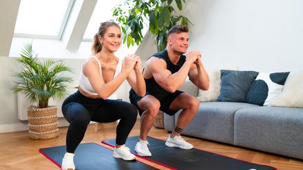 Besonders begehrt sind derzeit die Fitnessmatten. Neolymp nutzt ein besonderes Pressverfahren zur Herstellung, was die Matten robuster und hochwertiger machen soll.