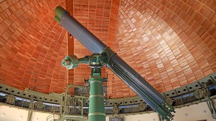Großer Refraktor (Linsenfernrohr).1899 aufgestelltes Doppelteleskop  auf dem Potsdamer Telegrafenberg. Wissenschaftspark Albert Einstein. Leibniz-Institut für Astrophysik Potsdam.
