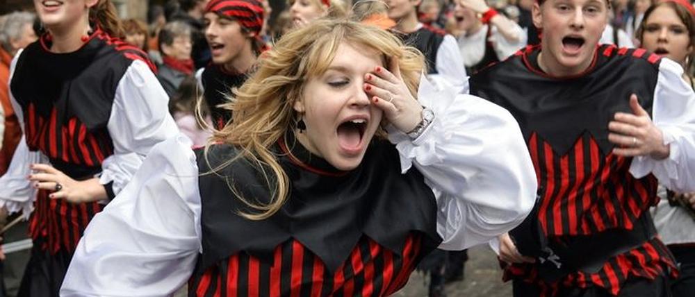 172520_3_karnevalnetz.JPG