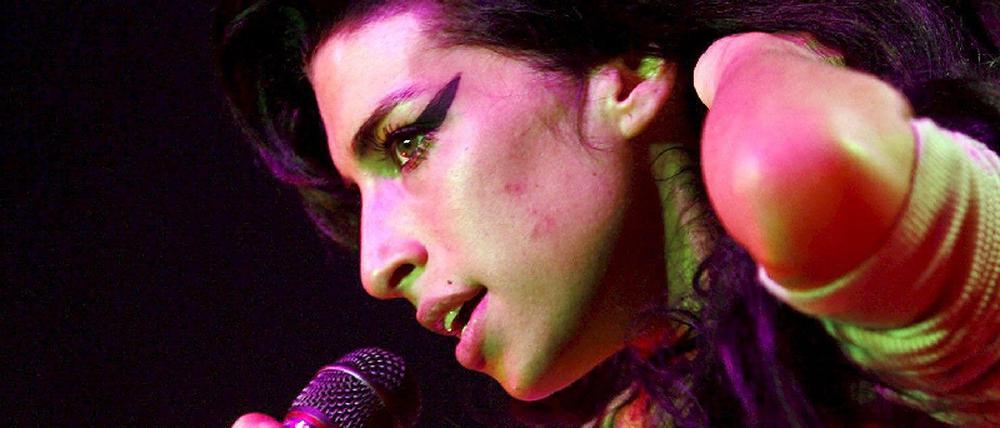 071218winehouse