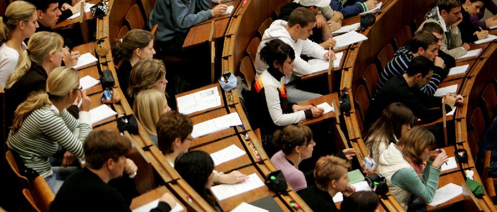 Studenten im Hörsaal