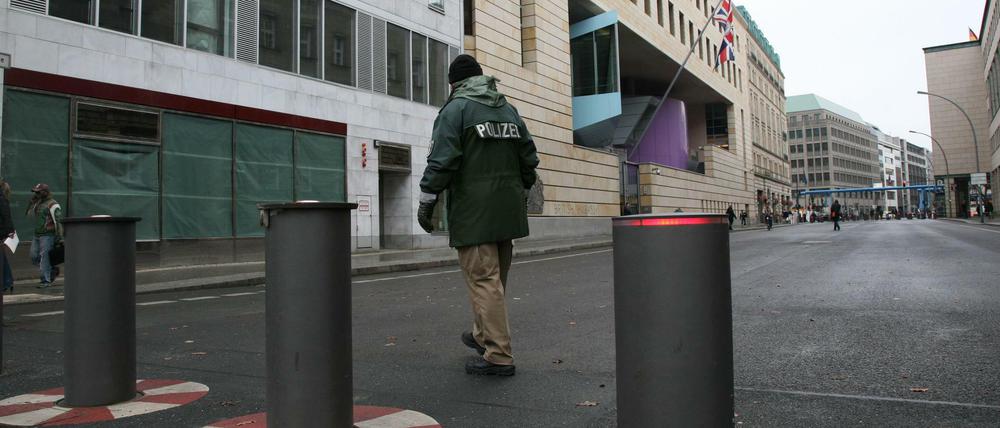 Ausgebremst. An der Botschaft müssen Autos einen Umweg fahren.