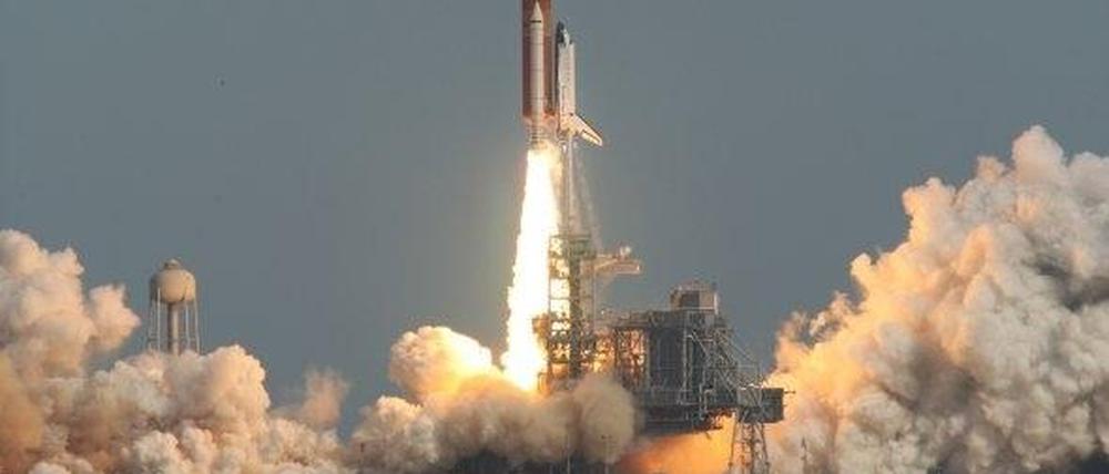 199726_3_080207_atlantis_2_afp.JPG