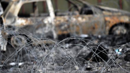 Ausgebranntes Auto Mitrovica