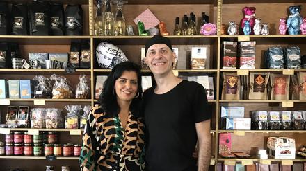 Alles Schokolade. Lúcia de Brito und Dario Deserri haben „Das süße Leben“ vor zwei Jahren mehr oder weniger zufällig entdeckt und es dann übernommen. 