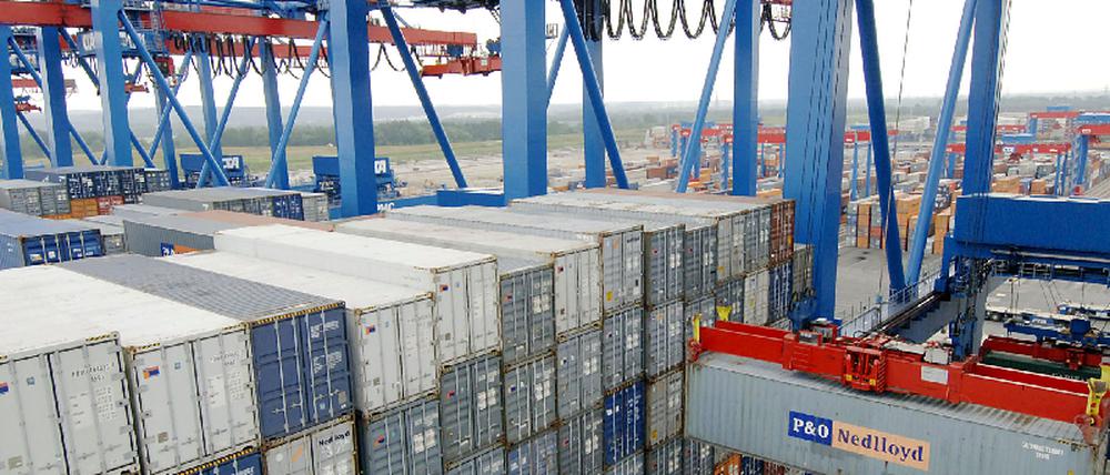 container umschlag hamburg