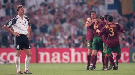 Jens Nowotny erlebte das 0:3 bei der EM 2000 gegen Portugal auf dem Platz mit.