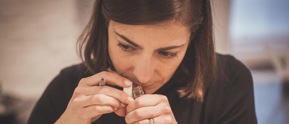 Zur Geruchssinn-Geschichte Corona von Anja Reinbothe . 
Fotocredit jeweils: Urban Scents.